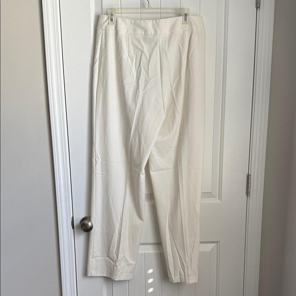 Kim Rogers Cream Suit - Picture 7 of 8
